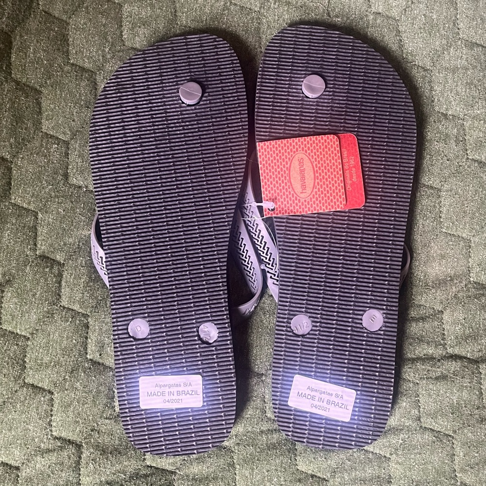 Havaianas gray flip flop sandals from Brazil - Picture 4 of 5